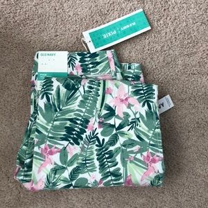 Old Navy Pixie size 2